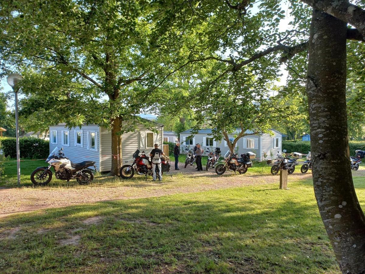 Camping Les Feuilles Chauffailles Экстерьер фото